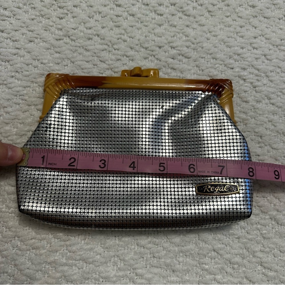 Vintage Regal Clutch and Coin Purse Set Silver Tone Mesh Print Vinyl - Picture 12 of 15
